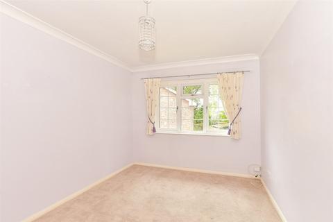 1 bedroom maisonette for sale, Wickhurst Gardens, Broadbridge Heath, Nr Horsham, West Sussex