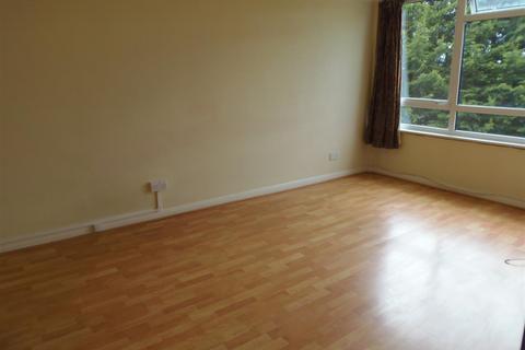 2 bedroom apartment to rent, Kirby Close, Essex IG6