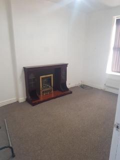 2 bedroom end of terrace house to rent, Todmorden Road, OL13 9UQ