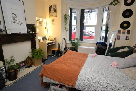 6 bedroom house to rent, Bristol BS3