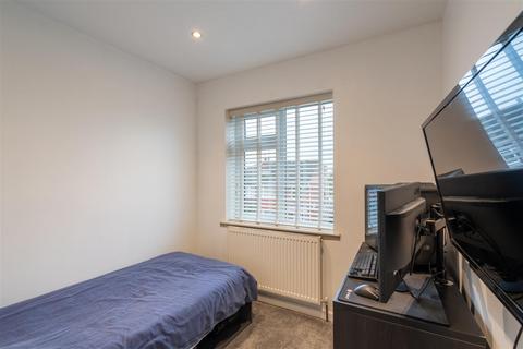19 Baronsway, Leeds, LS15 7AW