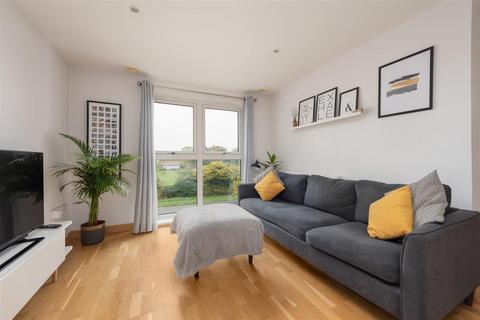 2 bedroom apartment for sale, Belon Drive, Whitstable