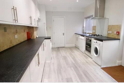 5 bedroom house to rent, Bristol BS3