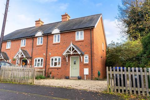 2 bedroom house for sale, Wharf Street, Warwick