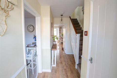 2 bedroom house for sale, Wharf Street, Warwick