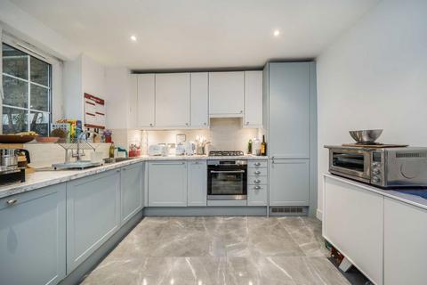 3 bedroom flat for sale, Wapping Lane, London E1W