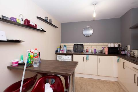 3 bedroom flat for sale, Blue Moon Way, Manchester M14