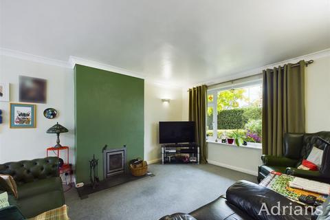 3 bedroom semi-detached house for sale, Hollywood Close, Chelmsford