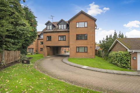 2 bedroom flat for sale, Wokingham,  Berkshire,  RG41