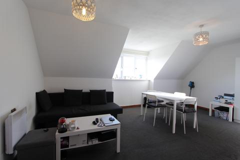 1 bedroom penthouse to rent, 66 Kendal ,Purfleet-On-Thames, Purfleet, RM19