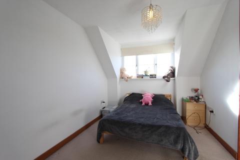 1 bedroom penthouse to rent, 66 Kendal ,Purfleet-On-Thames, Purfleet, RM19