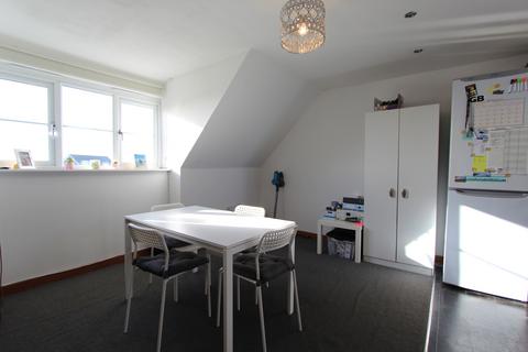 1 bedroom penthouse to rent, 66 Kendal ,Purfleet-On-Thames, Purfleet, RM19