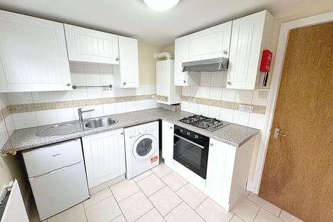 1 bedroom flat to rent, Gleneldon Road, Streatham, SW16