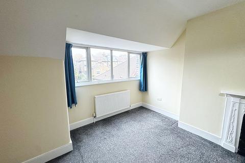 1 bedroom flat to rent, Gleneldon Road, Streatham, SW16