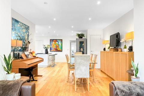 34a Leeway Avenue, Great Shelford, Cambridge, CB22 5AU