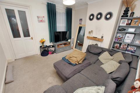 2 bedroom terraced house for sale, Rose Street, Tonbridge