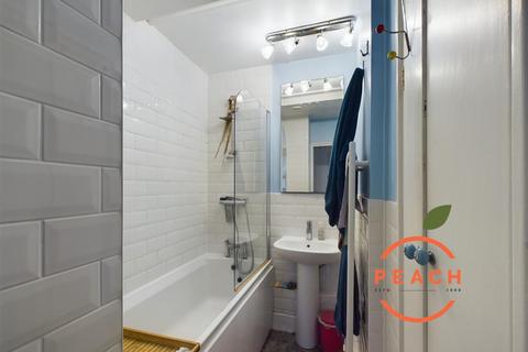 Flat 31, Sandall House Daling Way, London, E3 5ND
