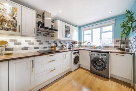 2 bedroom flat for sale, Hanger Green., Hanger Hill, London, W5