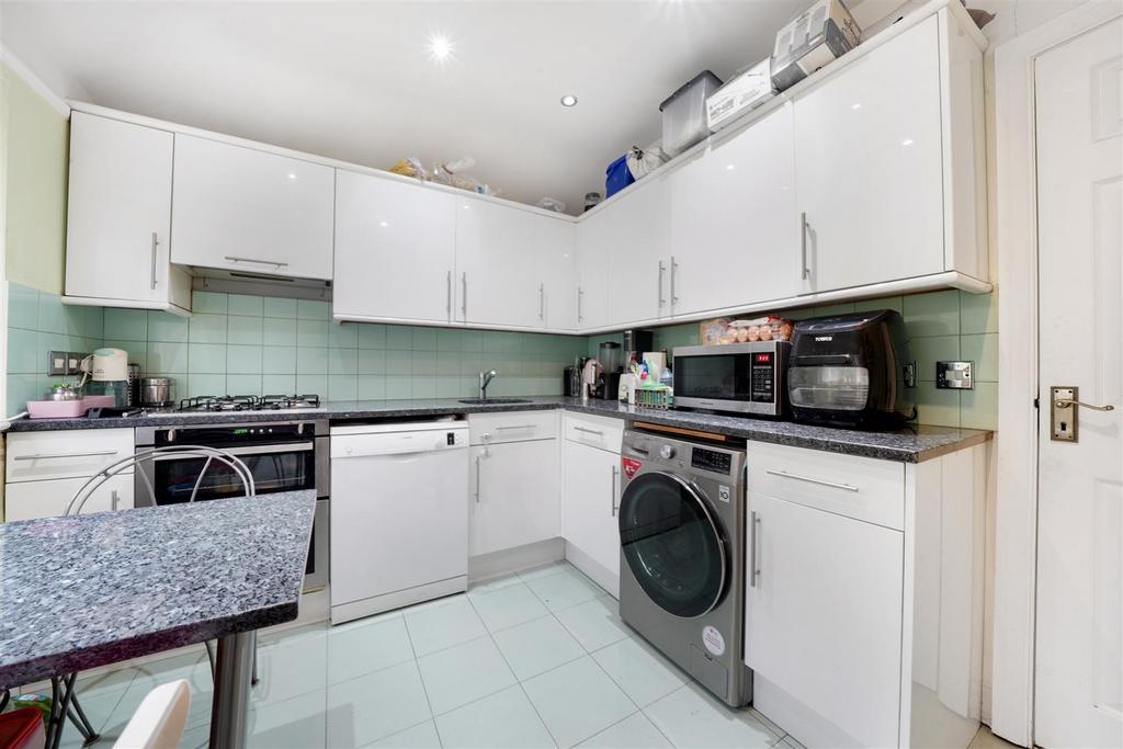 73 B Oakington Manor Drive - HXDsg If6 EXbwug11 PWxt.j