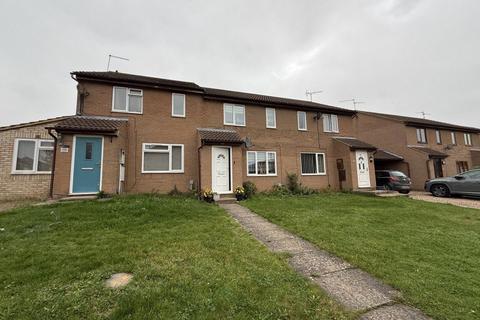 3 bedroom terraced house to rent, Beech Close, Corby