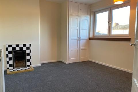 3 bedroom flat to rent, Hazelwood Grove, Edinburgh EH16