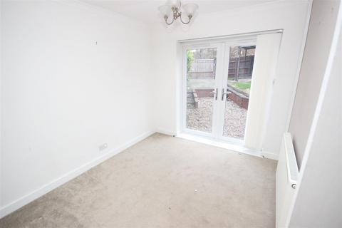 3 bedroom terraced house for sale, Corngreaves Road, West Midlands B64