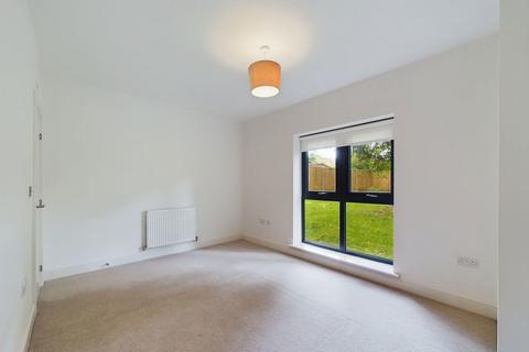 undefined, North Road, Stevenage SG1