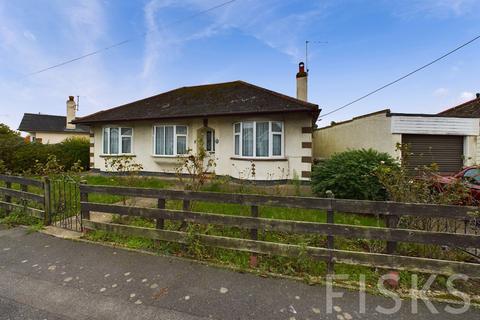 3 bedroom bungalow for sale, The Driveway, Canvey Island, SS8