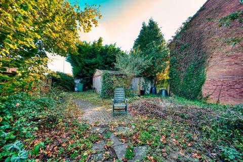 1 Cadbury Square, Congresbury, Bristol, BS49 5HW