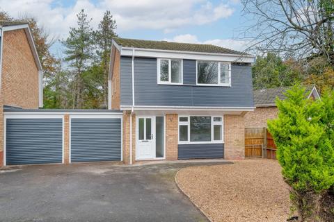 3 bedroom detached house for sale, Berrington Close, Ipsley, Redditch, B98 0TG