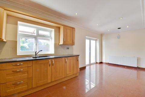 5 bedroom semi-detached house to rent, Perivale Gardens, Hertfordshire WD25