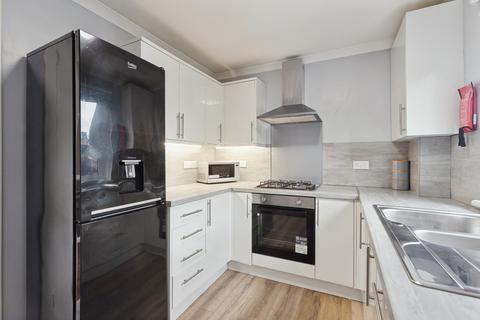 2 bedroom flat for sale, The Paddockholm, Corstorphine, Edinburgh, Edinburgh, EH12 7XR