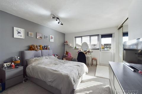 24 Handel Close, Basingstoke, RG22 4DJ