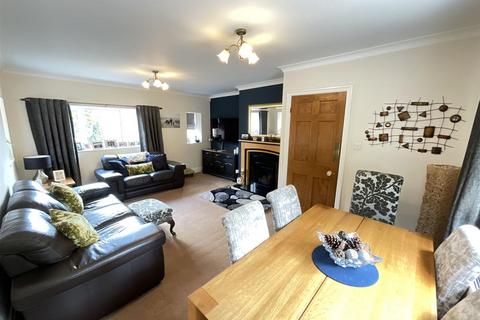 3 bedroom house for sale, Hillcrest Avenue, Scarborough, YO12