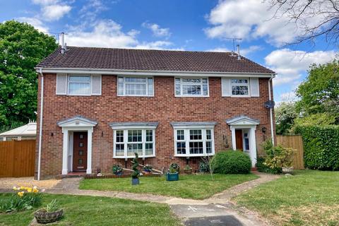 3 bedroom semi-detached house for sale, Southern Gardens, Southampton SO40