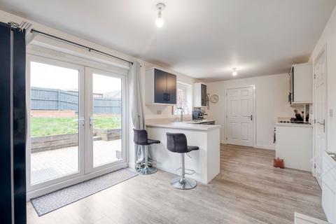 16 Jacob Close, Redditch, B97 6BT