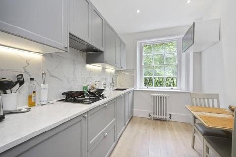 3 bedroom apartment to rent, Gloucester Square, London, W2