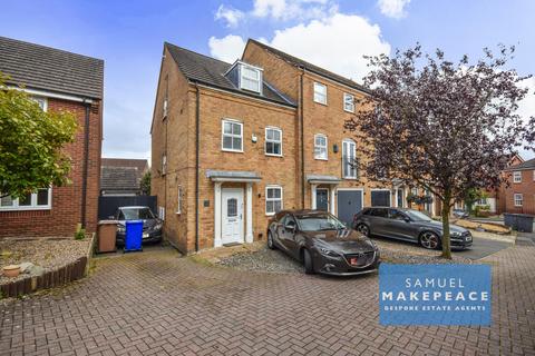 3 bedroom semi-detached house for sale, Redwing Grove, Packmoor, Stoke-on-Trent