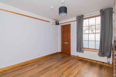 2 bedroom terraced house to rent, Woodlawn Street, Whitstable, CT5