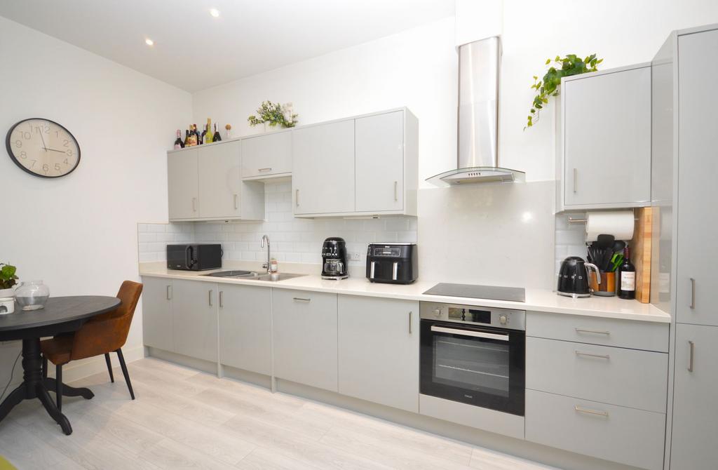 Open plan kitchen, dining and lounge area