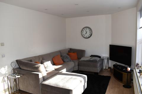 2 bedroom flat to rent, Victoria Parade, Broadstairs, CT10