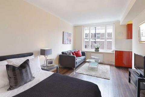 Studio to rent, Hill Street, Mayfair, London, W1J