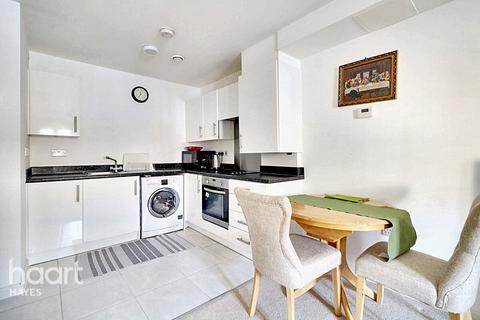 1 bedroom apartment for sale, Varcoe Gardens, Hayes