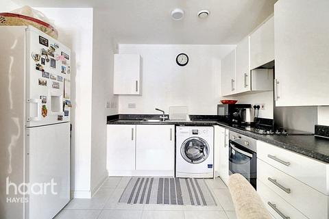 1 bedroom apartment for sale, Varcoe Gardens, Hayes