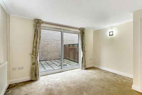 2 bedroom townhouse for sale, Suez Road, Cambridge CB1