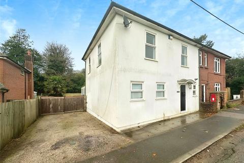 4 bedroom semi-detached house to rent, Sutton Road, Maidstone ME17