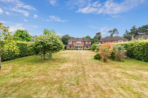 5 bedroom detached house for sale, Chipperfield Road, Kings Langley, WD4