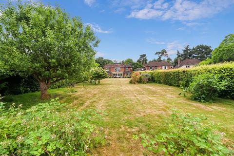 5 bedroom detached house for sale, Chipperfield Road, Kings Langley, WD4