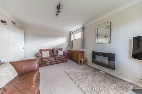 25 Levens Close, Kendal, LA9 7LU