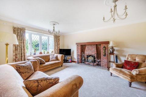 4 bedroom detached house for sale, Kipings, Tadworth, Surrey KT20